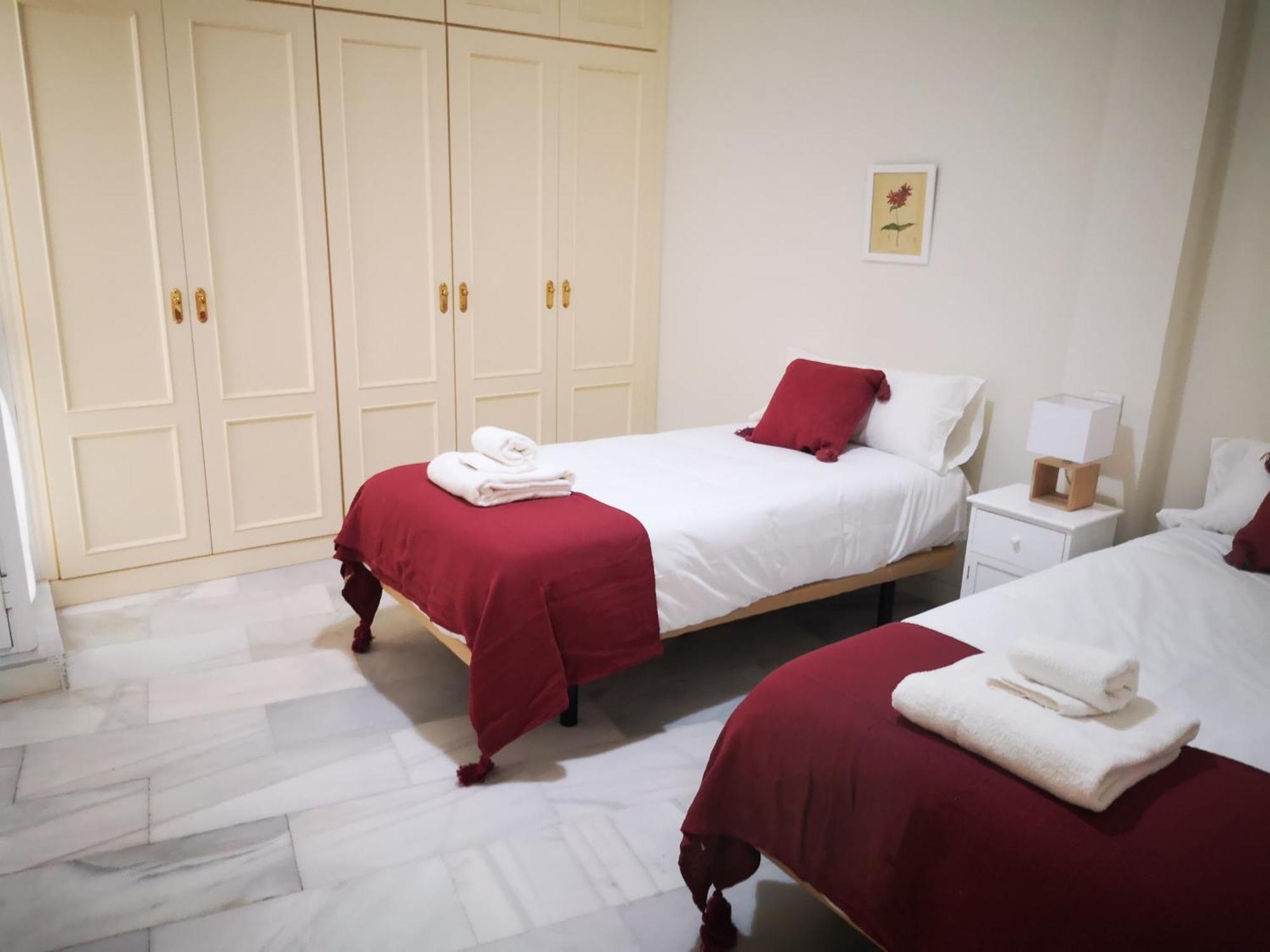 Charming Bright Apartment With Balconies On Cuesta Del Rosario Siviglia Esterno foto