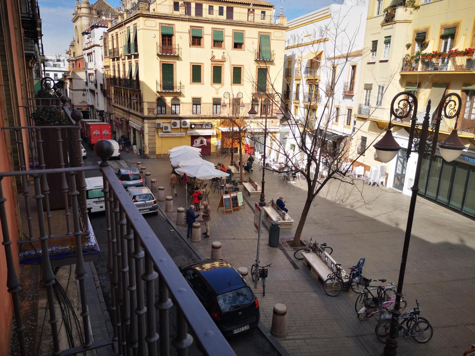 Charming Bright Apartment With Balconies On Cuesta Del Rosario Siviglia Esterno foto